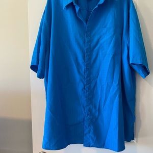 Men’s Blue short sleeve button down shirt